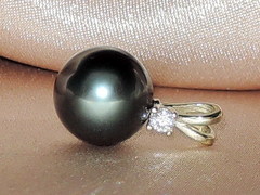 Šperky s tahitskými perlami a briliantmi BC110YS-T Prívesok s perlou BC025YP-T najvyššia AAA kvalita BC110YS-T