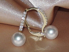 Perlový set z bielych riečnych perál v zlate BC130YFS-W Perlové náušnice BC021YFE-W BC130YFS-W