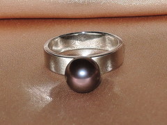 Prsteň s perlou BC032WFR-B B2w.jpg BC032WFR-B