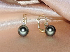 Set šperkov s tahitskými perlami a briliantmi BC140YS-T BC022YE-TAA.jpg BC140YS-T