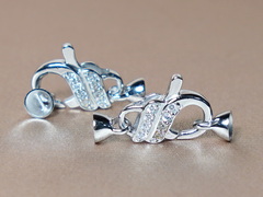 Elegantný strieborný perlový uzáver zdobený kamienkami K01 Elegantný strieborný perlový uzáver K01 zdobený kamienkami.2.JPG K01