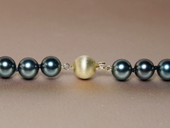 Luxusný náhrdelník z tahitských perál Aurora Lagoon TPN63OP Luxusný zlatý náhrdelníkový uzáver.JPG TPN63OP