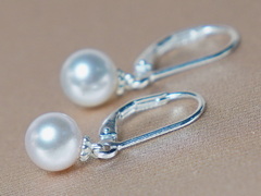 Náušnice z bielych sladkovodných perál v striebre RE100AAAwM Náušnice z bielych sladkovodných perál v striebre RE100AAAwM.1.JPG RE100AAAwM