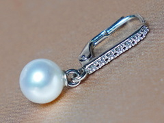 Perlové náušnice BC024SE-W Perlové náušnice BC024SE-W-1.JPG BC024SE-W