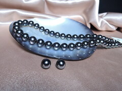 Náhrdelník a náušnice z tahitských perál Aurora Peacock TPS023666 Perlový náhrdelník Aurora PEACOCK 8,3-10,5mm 2.jpg TPS023666