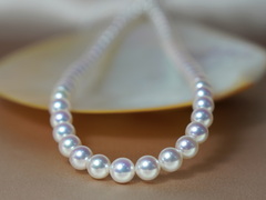 Náhrdelník z japonských akoya perál TENNYO 6-9mm TENNYO 6090 Perlový náhrdelník TENNYO 6090.JPG TENNYO 6090