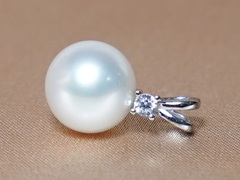 Prívesok s perlou BC025WFP-W Prívesok s perlou BC025WFP-W.1.JPG BC025WFP-W