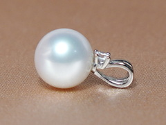 Prívesok s perlou BC025WFP-W Prívesok s perlou BC025WFP-W.2.JPG BC025WFP-W