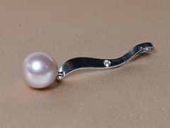 Prívesok s perlou BC04SP-P Prívesok s perlou BC04SP-P_1.JPG BC04SP-P