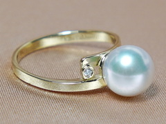 Zlatý prsteň 14K s japonskou akoya perlou a briliantom BC04YR-A Prsteň s perlou BC04YR-A-2.JPG BC04YR-A