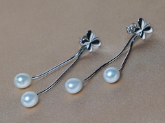 Strieborné náušnice s pravými perlami PE222B Strieborné náušnice s pravými perlami PE222B.1.JPG PE222B