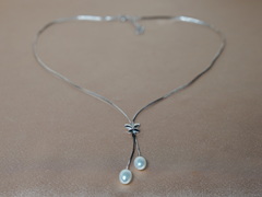 Strieborný náhrdelník s perlami PN222B Strieborný náhrdelník s pravými perlami PN222B.1.JPG PN222B