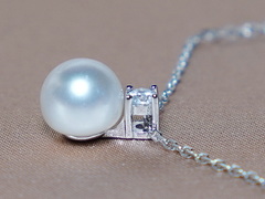 Strieborný náhrdelník so zirkónom a perlou PN2400SH Strieborný náhrdelník so zirkónom a perlou PN2400SH.2.JPG PN2400SH