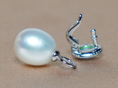 Strieborný prívesok s opálom a pravou perlou PP111B Strieborný prívesok s opálom a pravou perlou PP111B.3.JPG PP111B