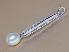 Strieborný prívesok so sladkovodnou perlou PP2283SH Strieborný prívesok so sladkovodnou perlou a zirkónmi PP2283SH.1.JPG PP2283SH