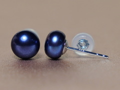 14K zlaté napichovacie perlové náušnice BSE14WG Zlaté napichovacie perlové náušnice BSE14WG.1.JPG BSE14WG