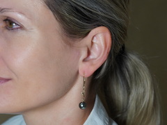 Zlaté náušnice 14K s tahitskými perlami AAA TE300AAAC Zlaté náušnice 14K s pravými tahitskými perlami AAA.1.JPG TE300AAAC