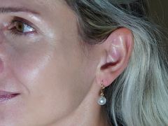 Zlaté náušnice 14K s japonskými akoya perlami ASE005C Zlaté náušnice s akoya perlami ASE005C.1.JPG ASE005C