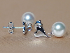 Zlaté náušnice so sladkovodnými perlami WW03WHE-FW Zlaté náušnice s morskými perlami WW03WHE-FW-1.JPG WW03WHE-FW