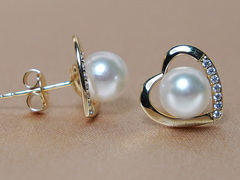 Zlaté napichovacie náušnice so sladkovodnou perlou WW013YE-FW Zlaté náušnice s perlou WW013YE-FW-1.JPG WW013YE-FW