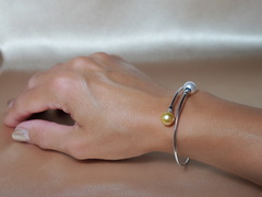 Zlatý náramok 18 kt. s perlami Južného Pacifiku GWPB100wB Zlatý náramok 18 kt. s perlami Južného Pacifiku GWPB100wB.1.JPG GWPB100wB