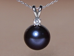 Zlatý prívesok s čiernou perlou BC025WFP-B Zlatý prívesok s čiernou perlou BC025WFP-B.1.JPG BC025WFP-B