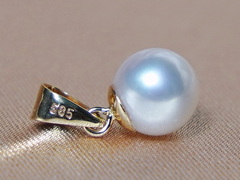 Zlatý prívesok 14k so sladkovodnou perlou FP200yP-W Zlatý prívesok s morskou akoya perlou AP200yP-2.JPG FP200yP-W