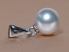 Zlatý prívesok 14K s japonskou akoya perlou AAA AP020C Zlatý prívesok s perlou AP020C.2.JPG AP020C