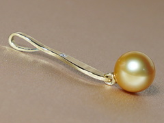 Zlatý prívesok s perlou Južného Pacifiku BC04YP-G Zlatý prívesok s perlou Južného Pacifiku BC04YP-G.2.JPG BC04YP-G