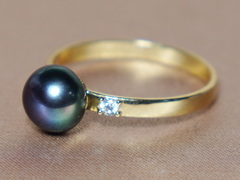 Zlatý prsteň 14K s čiernou sladkovodnou perlou BC027YBR-B Zlatý prsteň 14K s čiernou sladkovodnou perlu BC027YBR-B.2.JPG BC027YBR-B