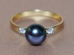Zlatý prsteň 14K s čiernou sladkovodnou perlou BC027YBR-B Zlatý prsteň 14K s čiernou sladkovodnou perlu BC027YBR-B.JPG BC027YBR-B