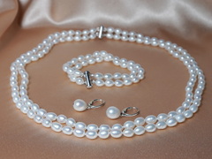 Šperky s perlami DOSET06AA+wJ Šperky s perlami DOSET06AA+wJ.1.JPG DOSET06AA+wJ