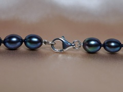 Perlový náhrdelník OSN077bM perlovy nahrdelnik OSN077bM uzaver.JPG OSN077bM