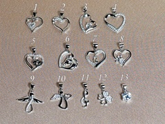 Personalizovaný perlový náhrdelník PS015 strieborné prívesky k perlovým náhrdelníkom personalizované šperky 9.JPG PS015