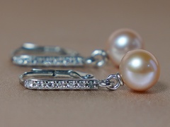 Zlaté náušnice 14K s pravou perlou BC024WFE-P zlaté perlove-nausnice-bc024wfe-p.JPG BC024WFE-P